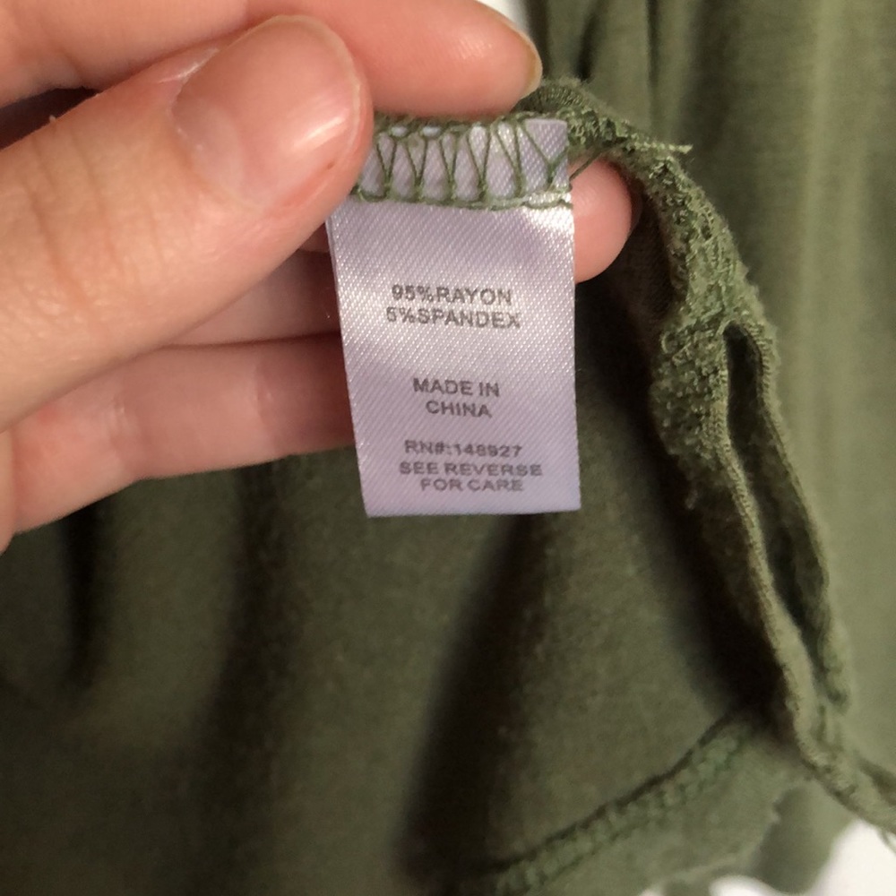 Green Long Sleeve. - Picture 4 of 6
